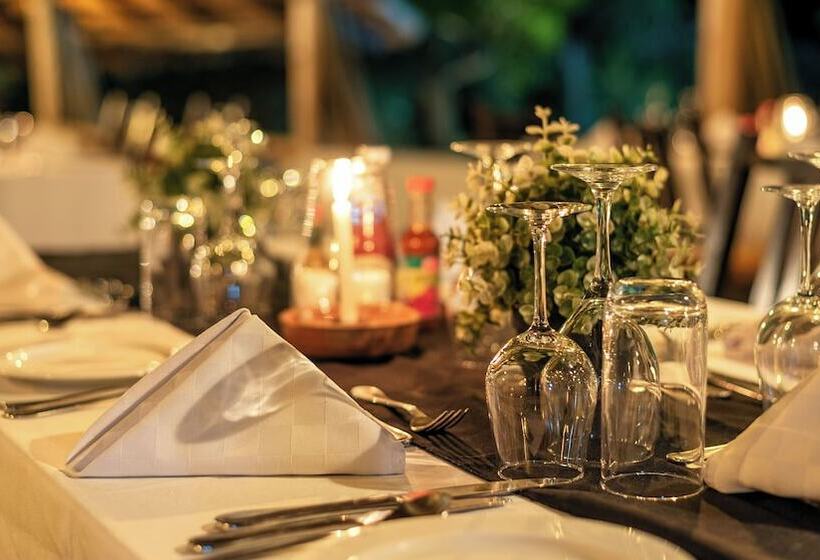 هتل Sambiya River Lodge