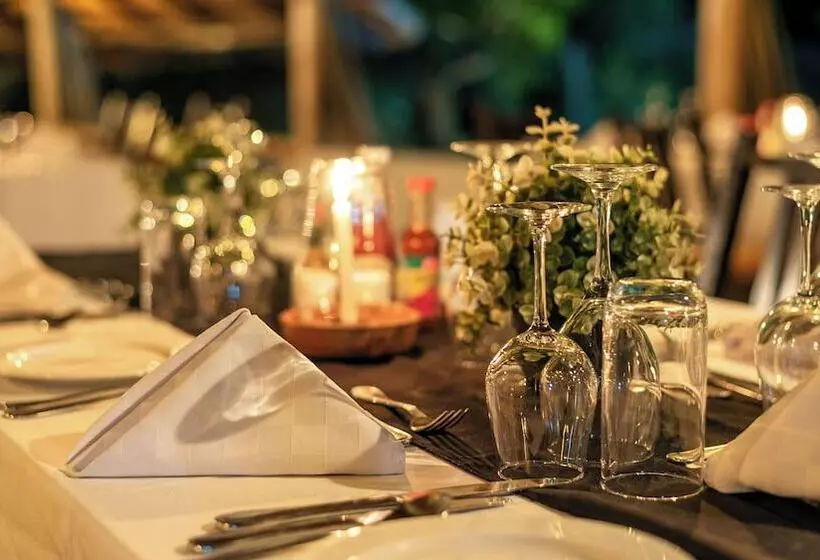 هتل Sambiya River Lodge