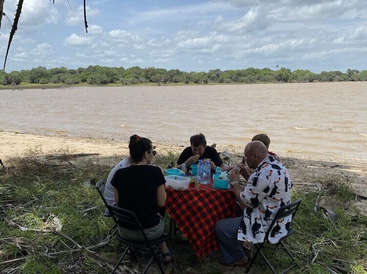 酒店 Selous Mapumziko Lodge