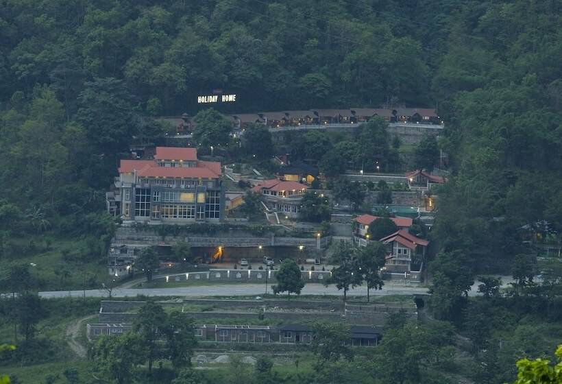 هتل Serene Highway Resort