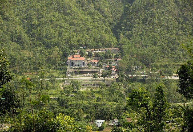 هتل Serene Highway Resort