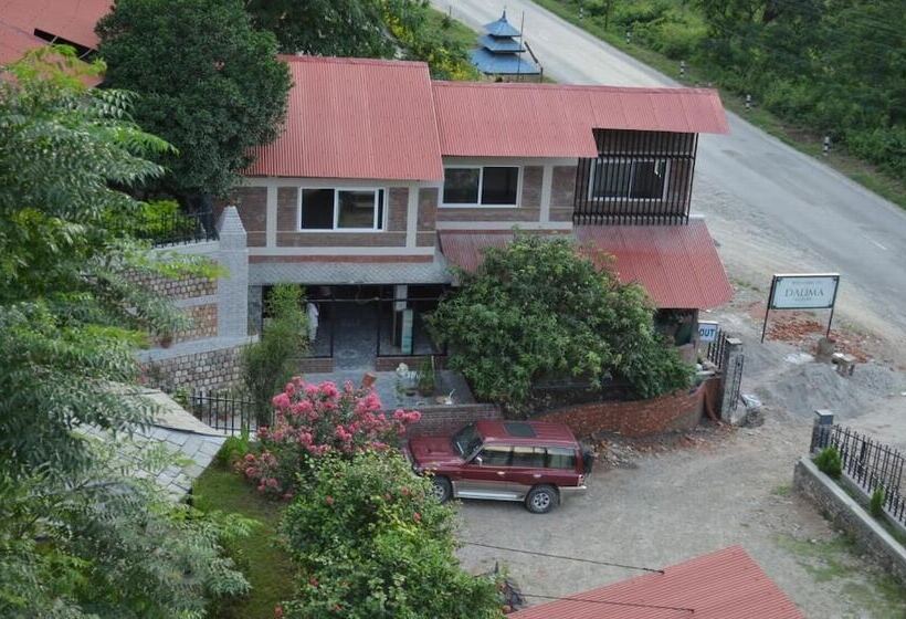 هتل Serene Highway Resort