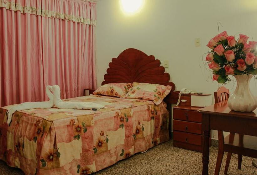 Hotel Sol Del Oriente