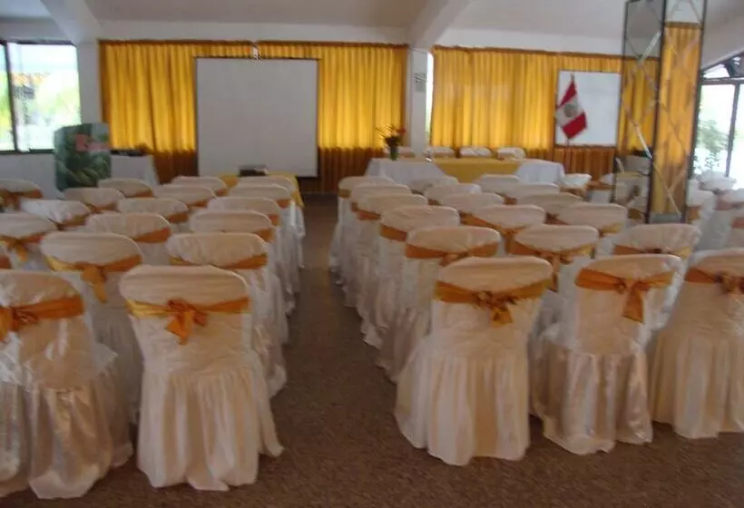 Hotelli Sol Del Oriente