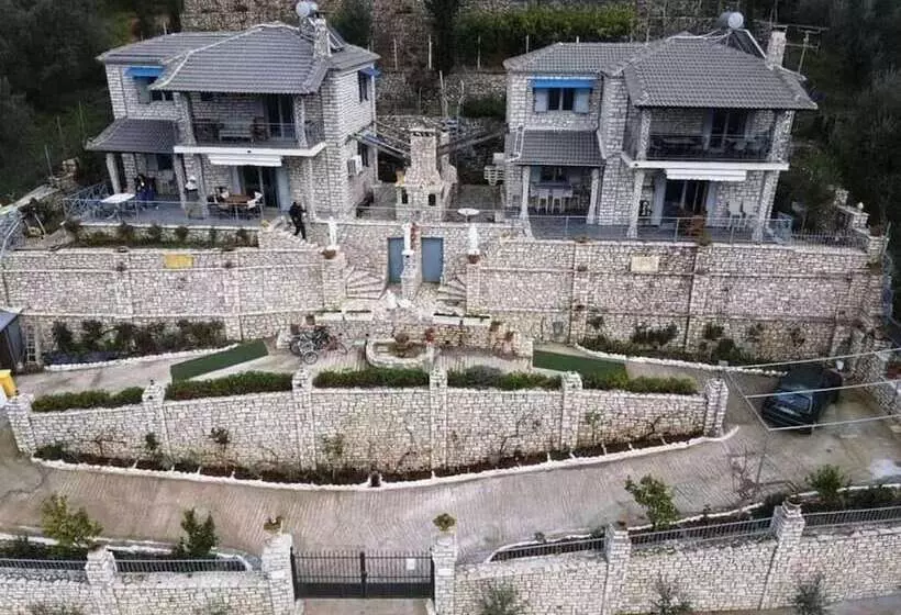 Hotelli Stone Maisonettes