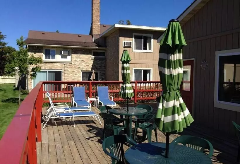 Motelli Ludington Pier House