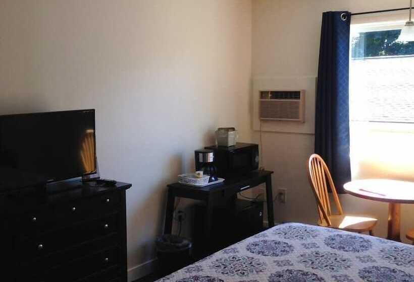 فندق على الطريق Ludington Pier House