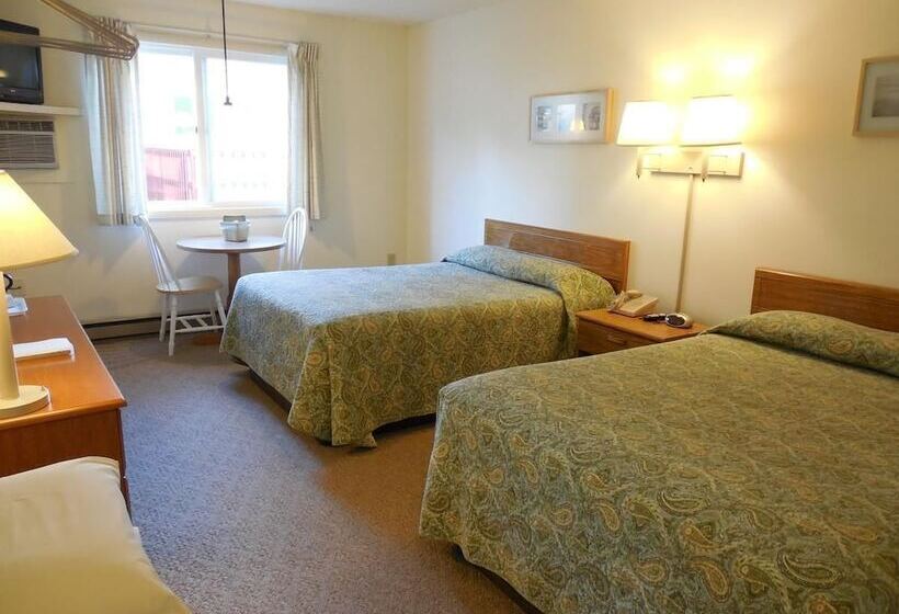 فندق على الطريق Ludington Pier House