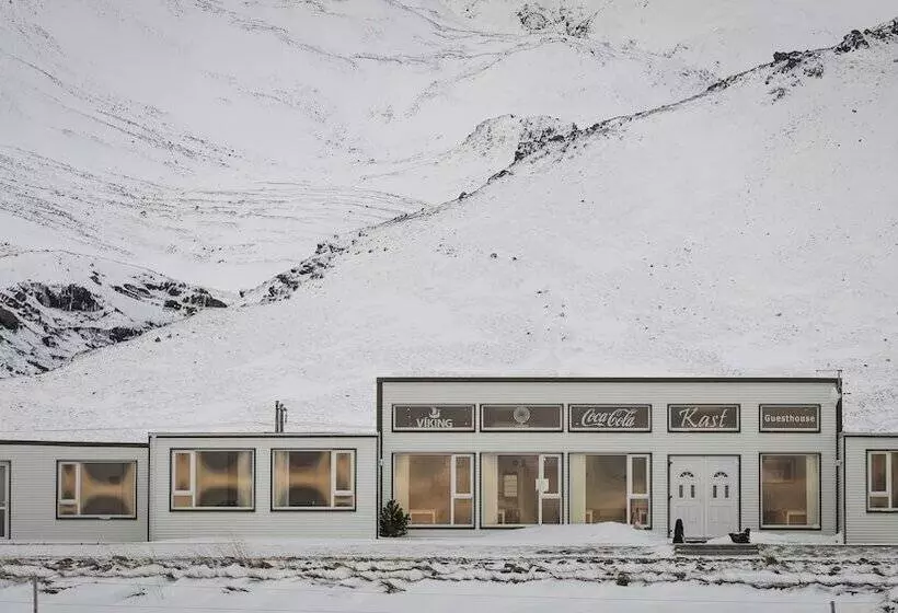 پانسیون Kast Guesthouse