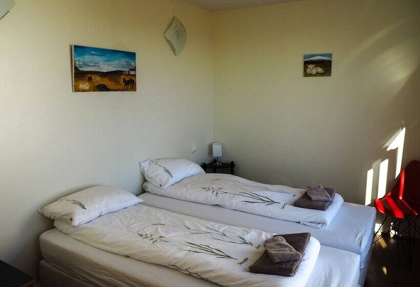 پانسیون Kast Guesthouse