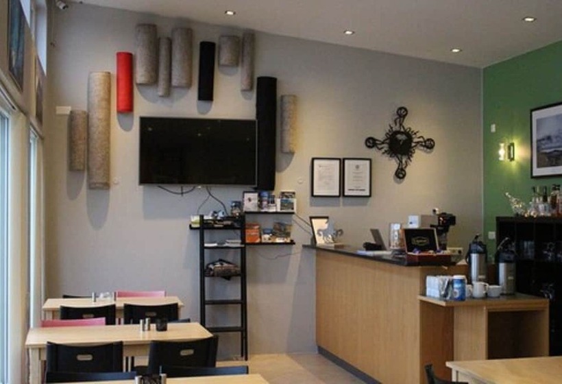 پانسیون Kast Guesthouse