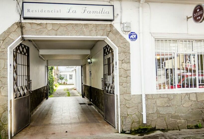 پانسیون Residencial La Familia