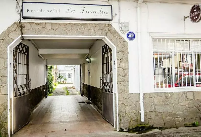 ペンション Residencial La Familia