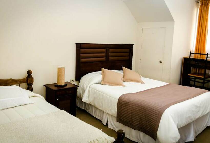 پانسیون Residencial La Familia