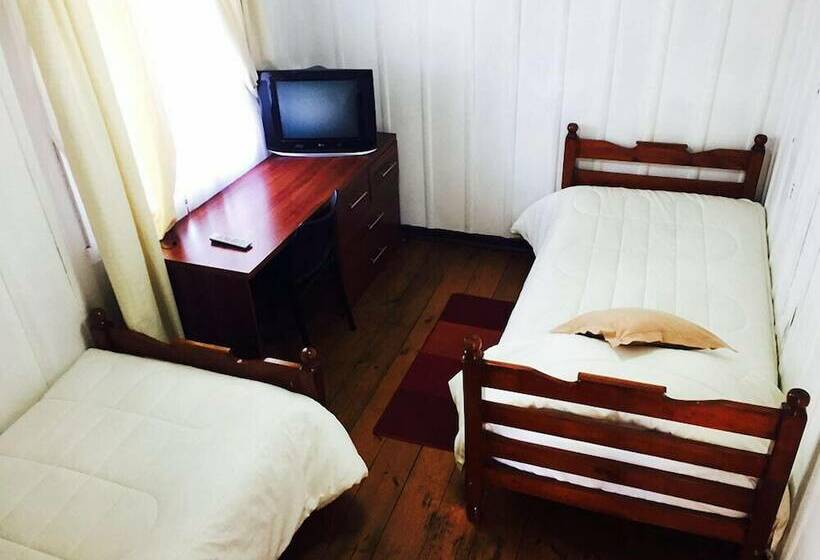 پانسیون Residencial La Familia