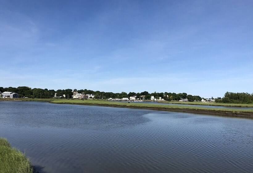 بنسيون Rooms In Family House In Salem Boston