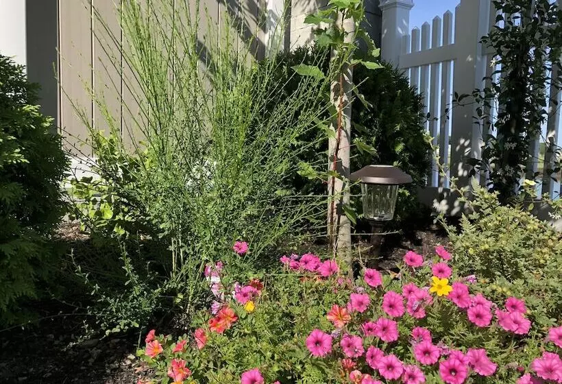 ペンション Rooms In Family House In Salem Boston