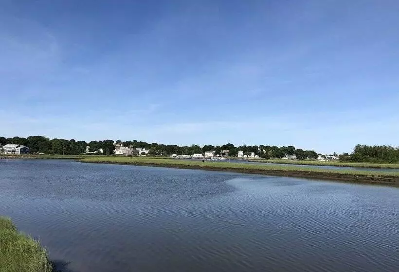 ペンション Rooms In Family House In Salem Boston