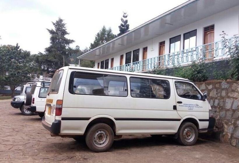 ペンション St. Eugene S Hostel