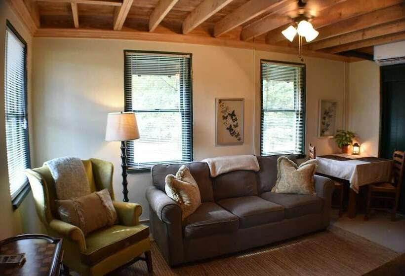 Sandy River Adventure Resort