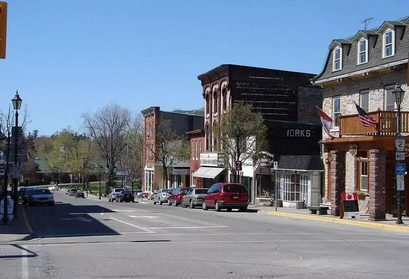 Watermark Waterfront Cottages