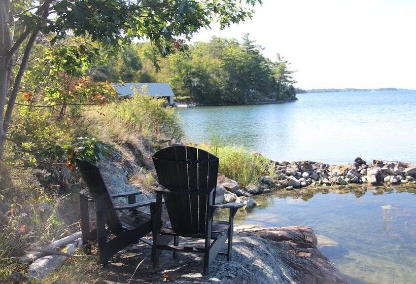 Watermark Waterfront Cottages