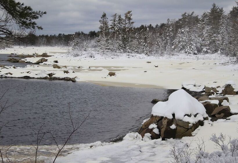 1 & Only Riverside Accommodations