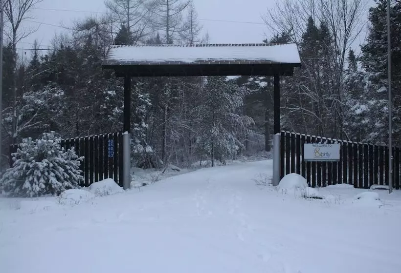 1 & Only Riverside Accommodations