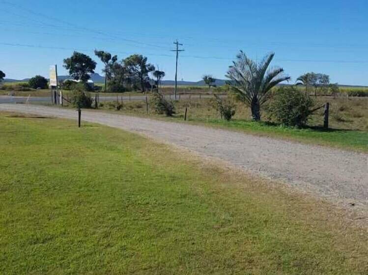 A Country View Motel Ilbilbie