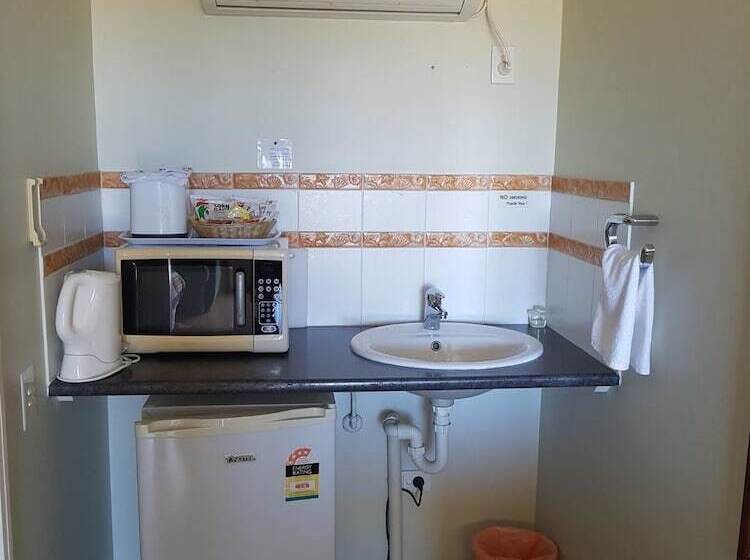 A Country View Motel Ilbilbie