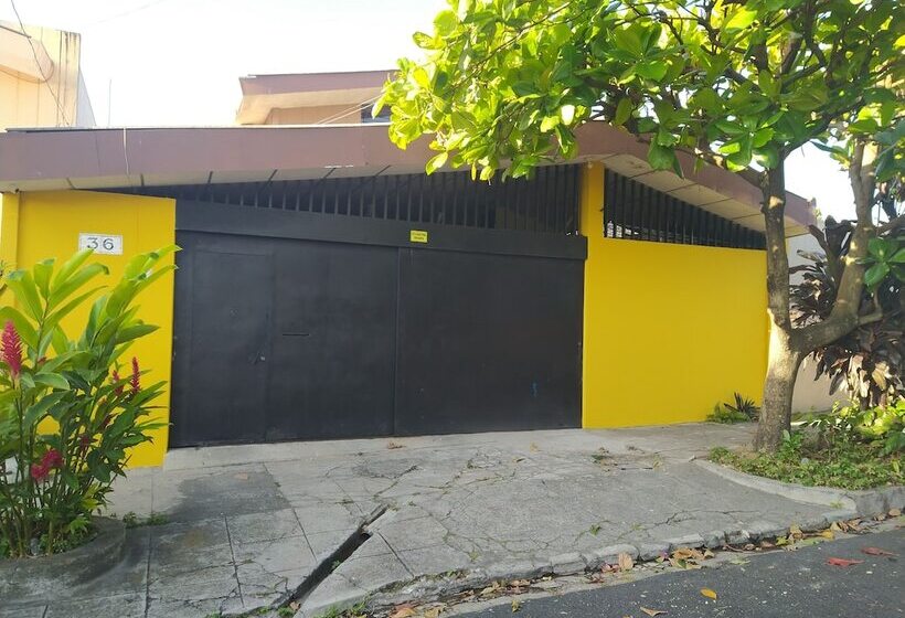 تختخواب و صبحانه Antiguo