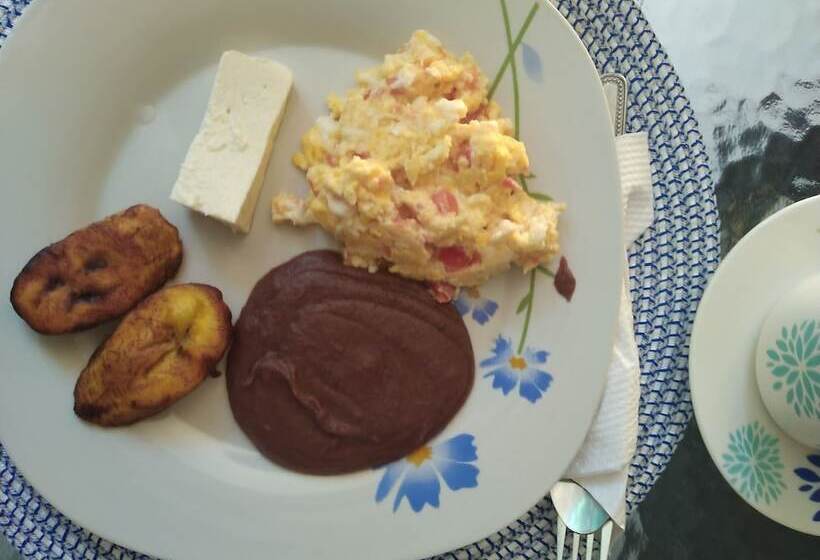 تختخواب و صبحانه Antiguo