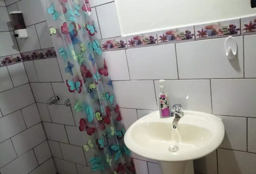 ベッドアンドブレックファースト Antiguo