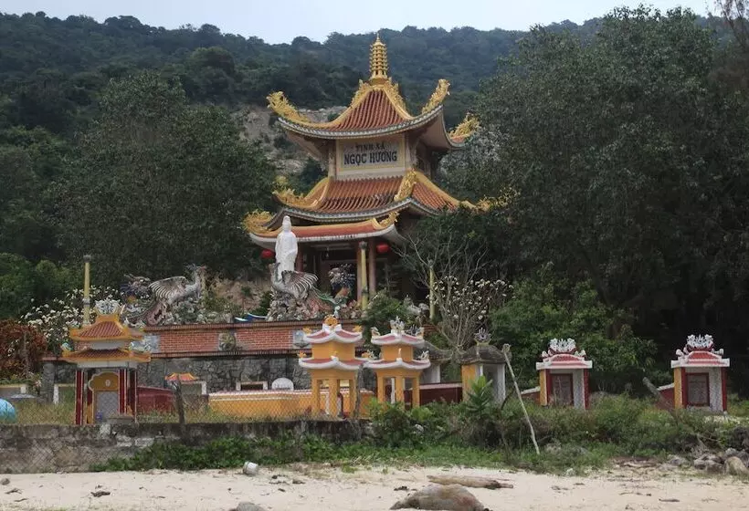 تختخواب و صبحانه Cham Island Smiles Homestay