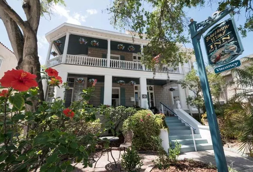 تختخواب و صبحانه Southern Wind Inn