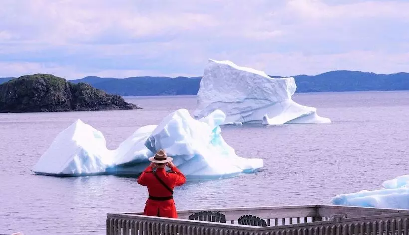 Aamiaismajoitus (B&B) White On Wood