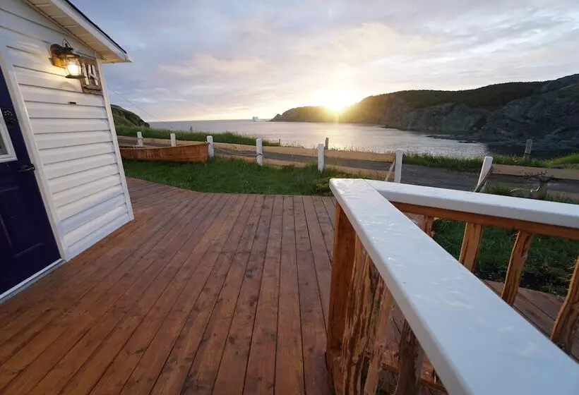 Aamiaismajoitus (B&B) White On Wood