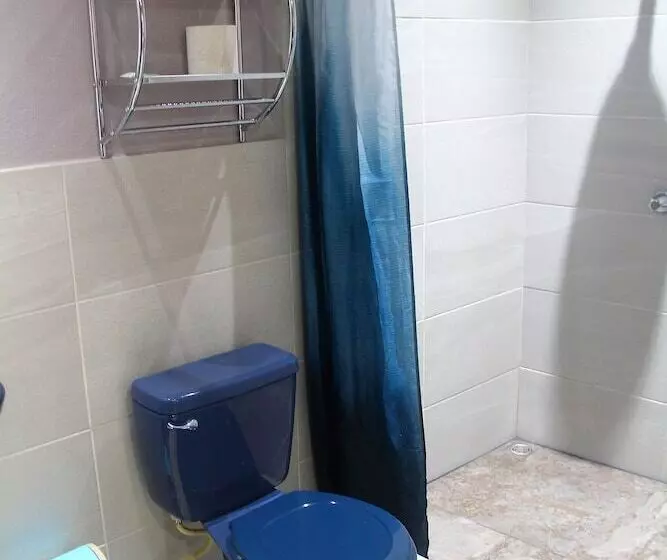 Cabinas Mansión Tropical Quepos