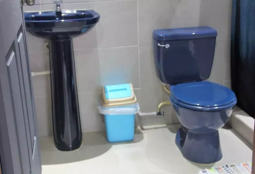 Cabinas Mansión Tropical Quepos