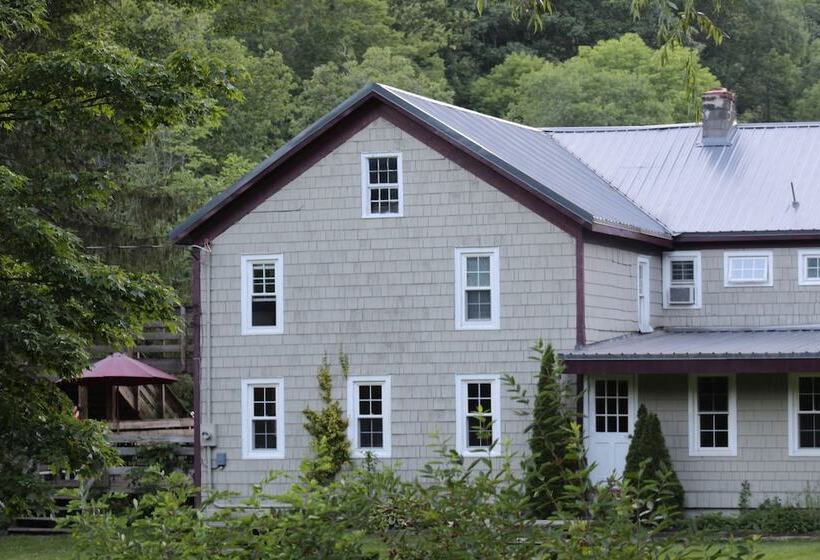 ホテル Catskill Seasons Inn