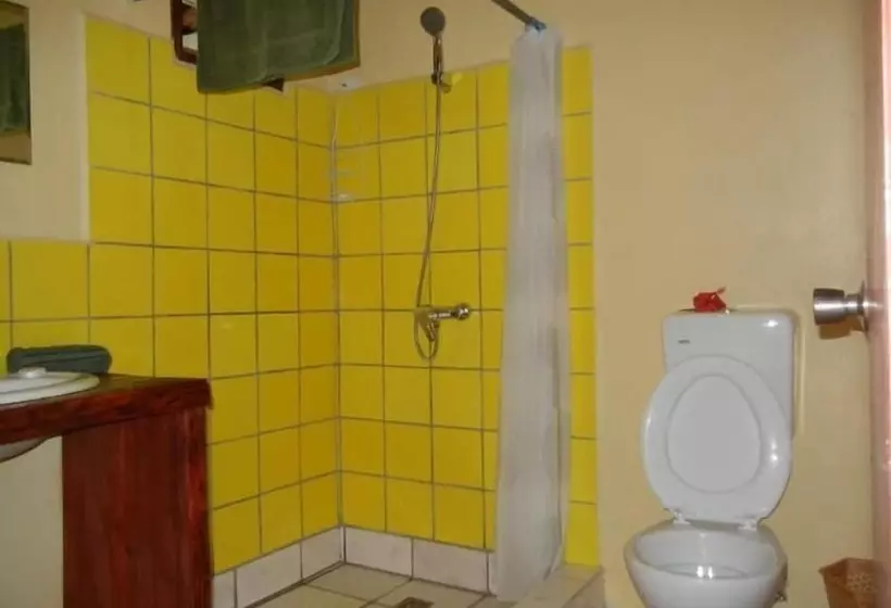 هتل Malekula Holiday Villas