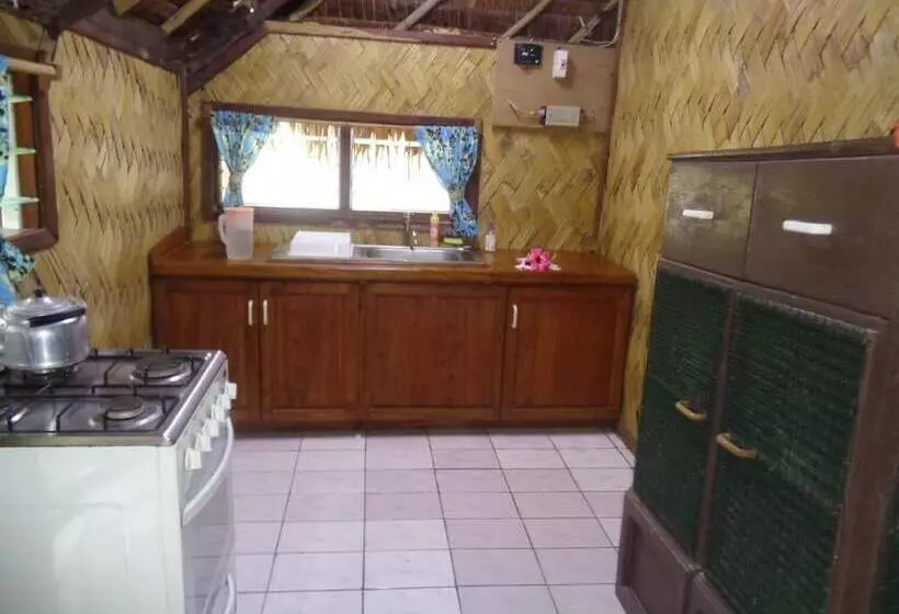 هتل Malekula Holiday Villas