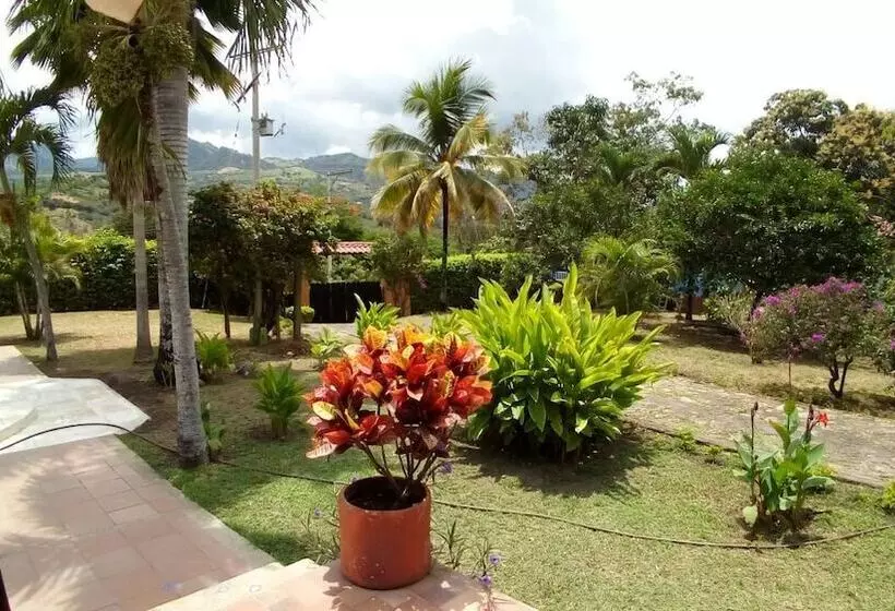 ホテル Manati   Finca