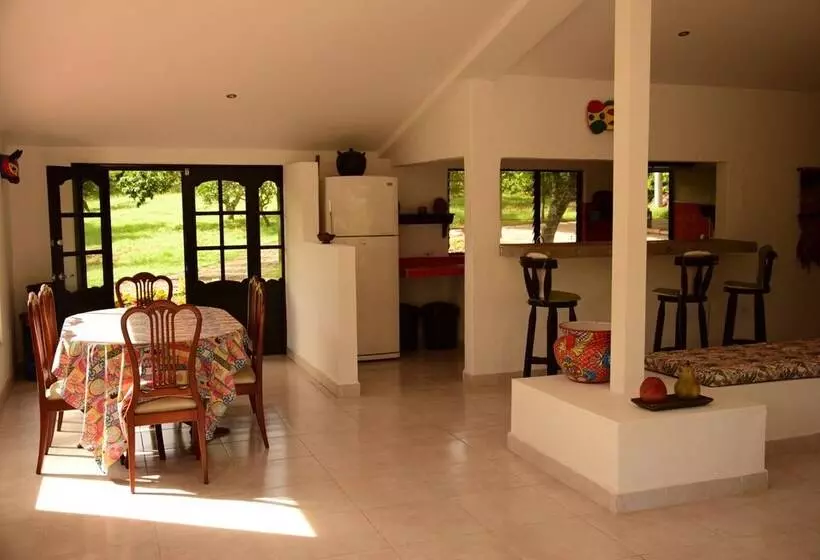 ホテル Manati   Finca