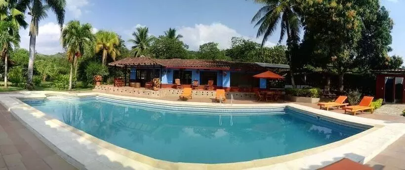 ホテル Manati   Finca