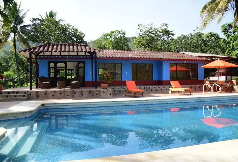 ホテル Manati   Finca