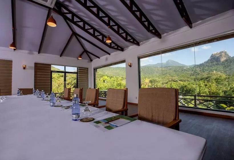 هتل Popa Garden Resort