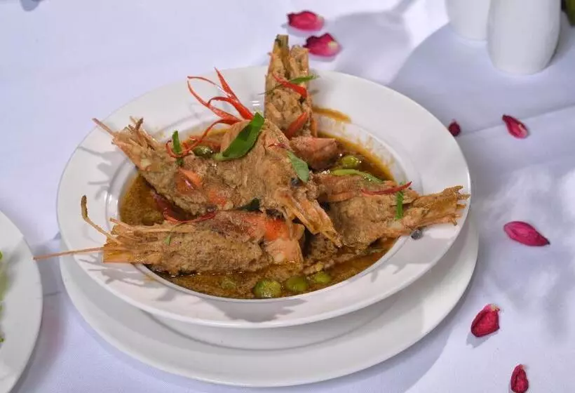 هتل Popa Garden Resort