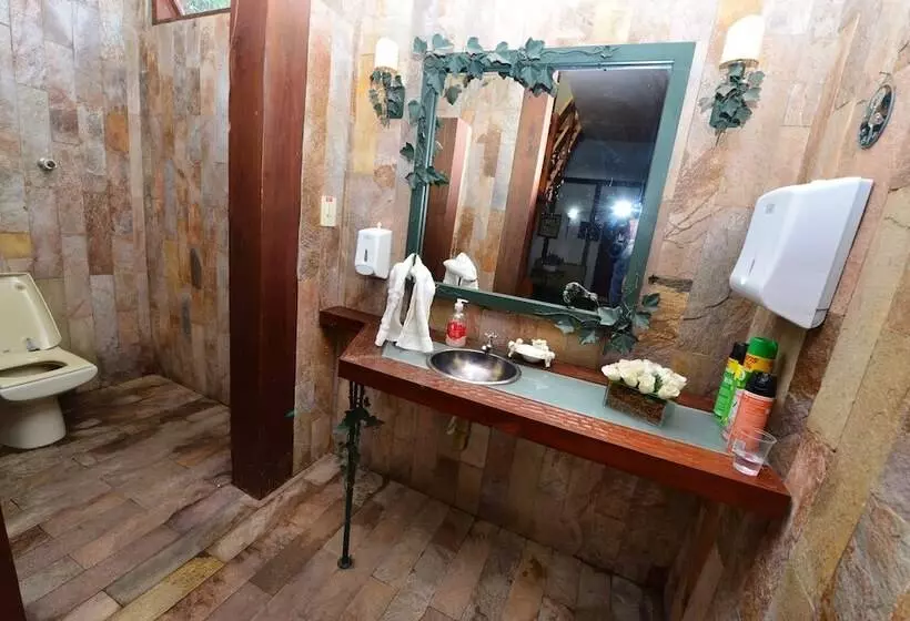 هتل Pousada Europa Caldas Novas