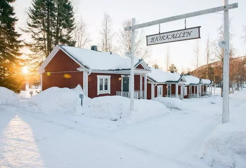 Hotelli Svanstein Lodge